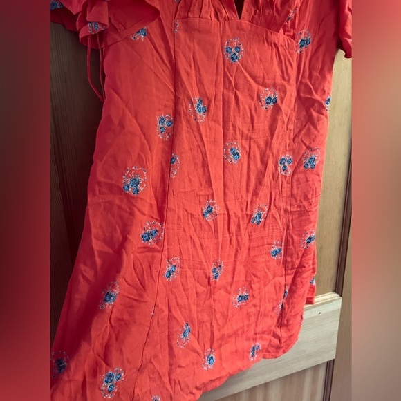 Free People mockingbird mini dress red flower open tie back shirt women’s sz 10 - Picture 4 of 10